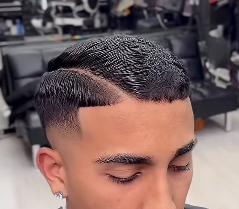 Corte con raya en Castle Barber Vitoria-Gasteiz